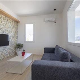 3 bedroom villa with pool, Alcamo, sleeps 5-6